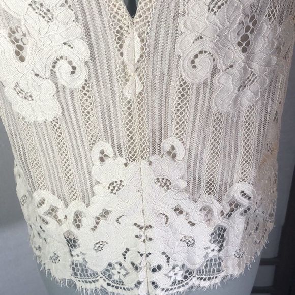 Urban Outfitters Kimchi Blue Tilly Mock Neck Ivory Lace Top NWT Size Large - Picture 10 of 13